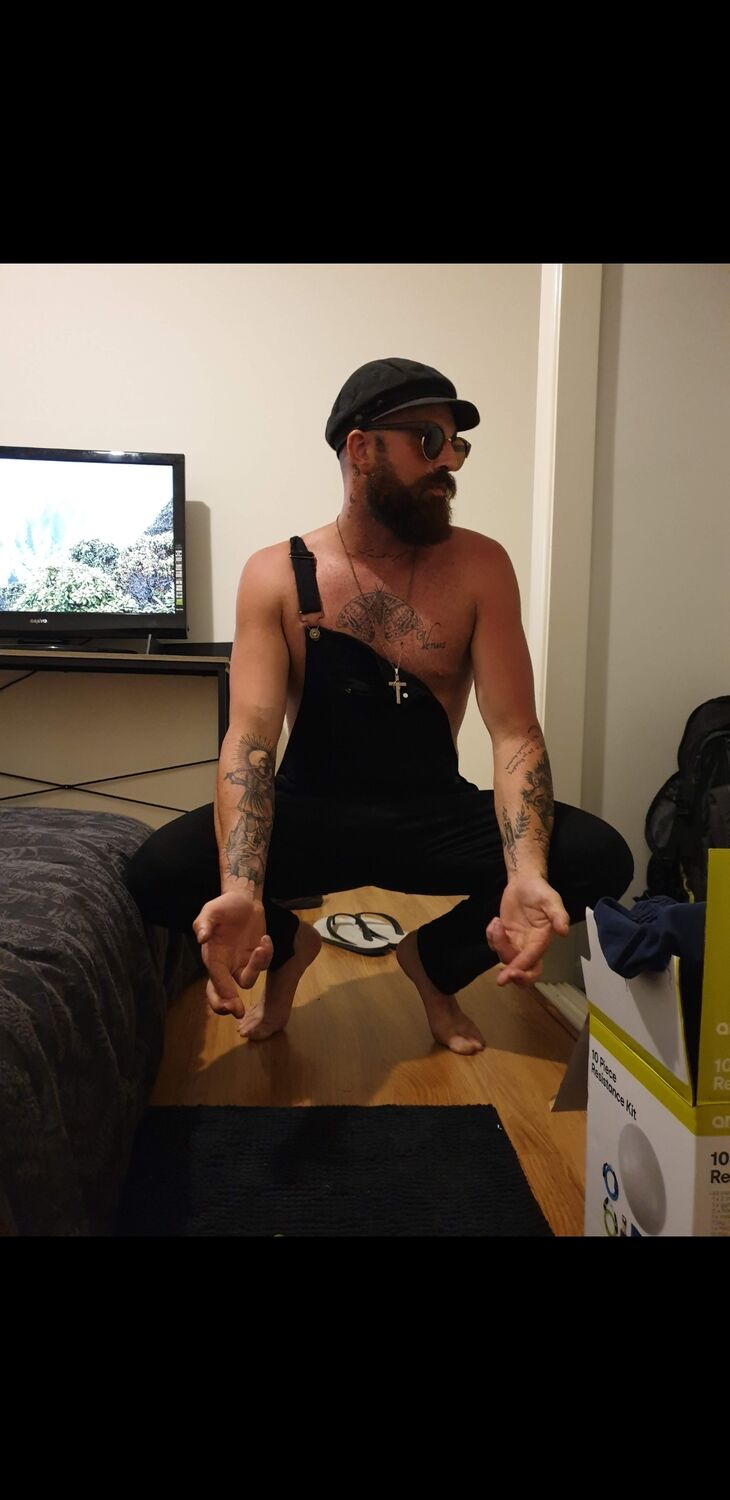 ���� 24711632 ������� Russell, 34 ����, ���� ���������� � ��������