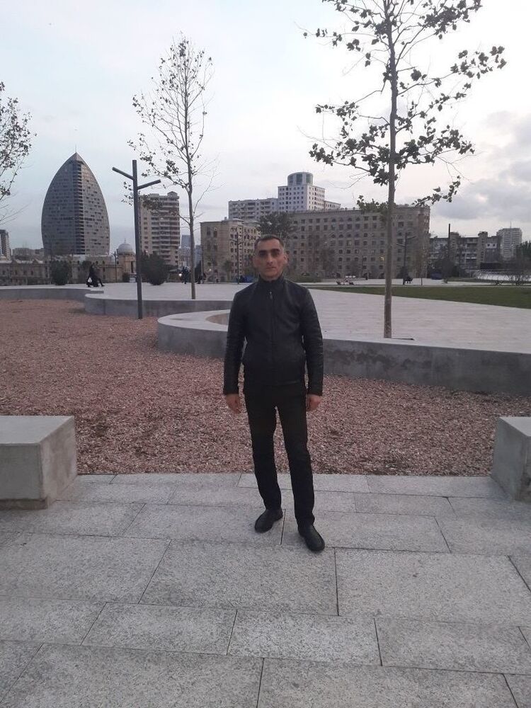  19007242  Ramin, 47 ,    