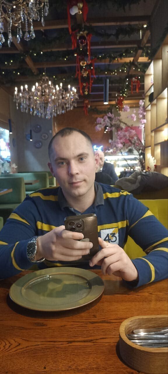  49627162  , 24 ,    