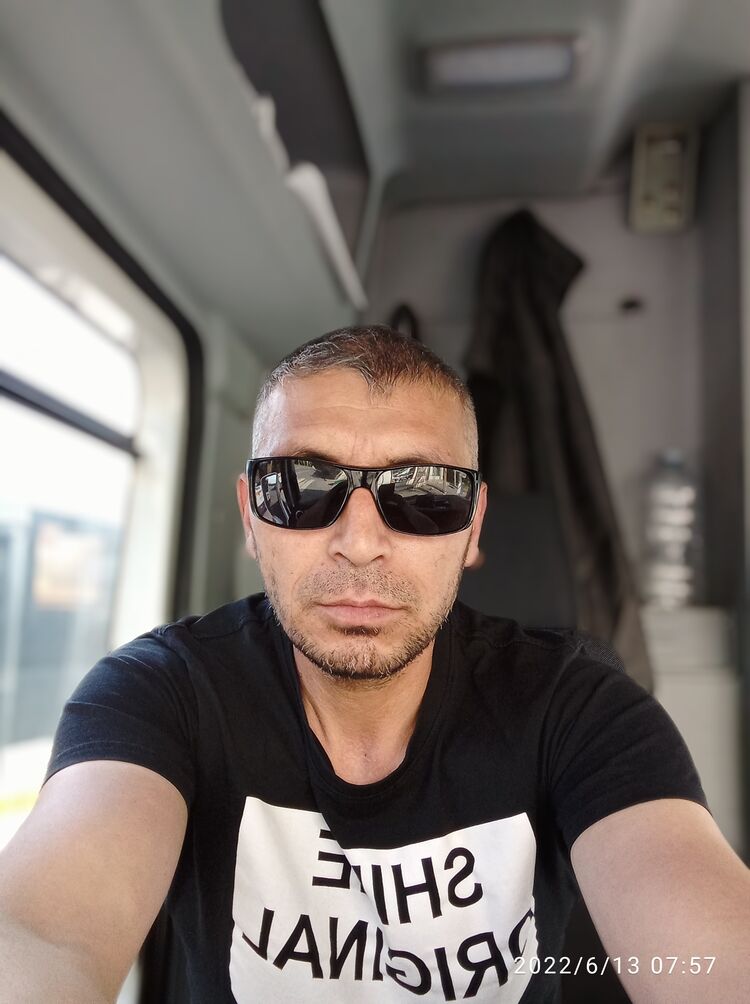  ,   Salih, 49 ,   ,   