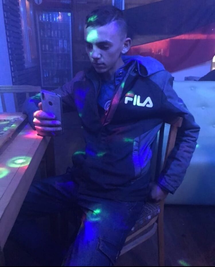  25102112  , 24 ,    
