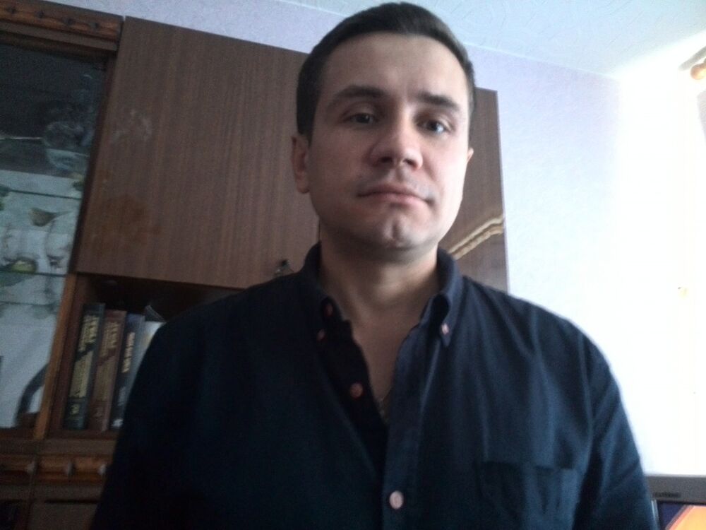  ,   Vadim, 44 ,   