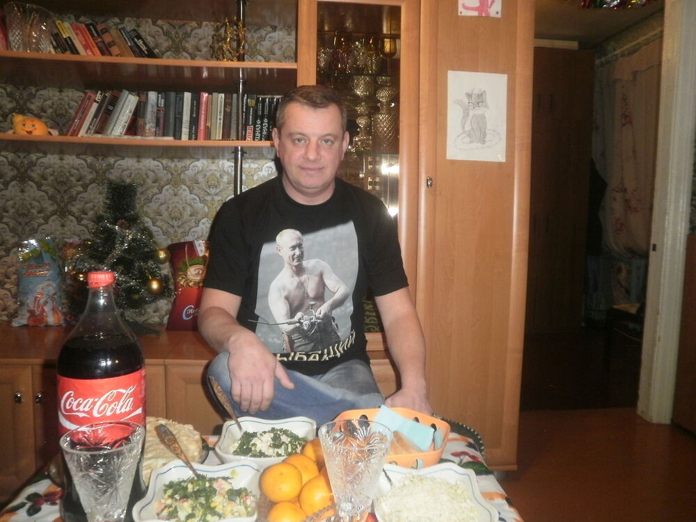  5465352  Oleg, 54 ,    