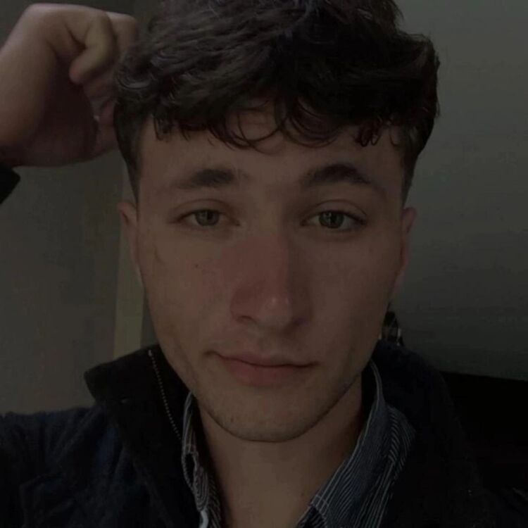  53978292  Kostik, 22 ,    
