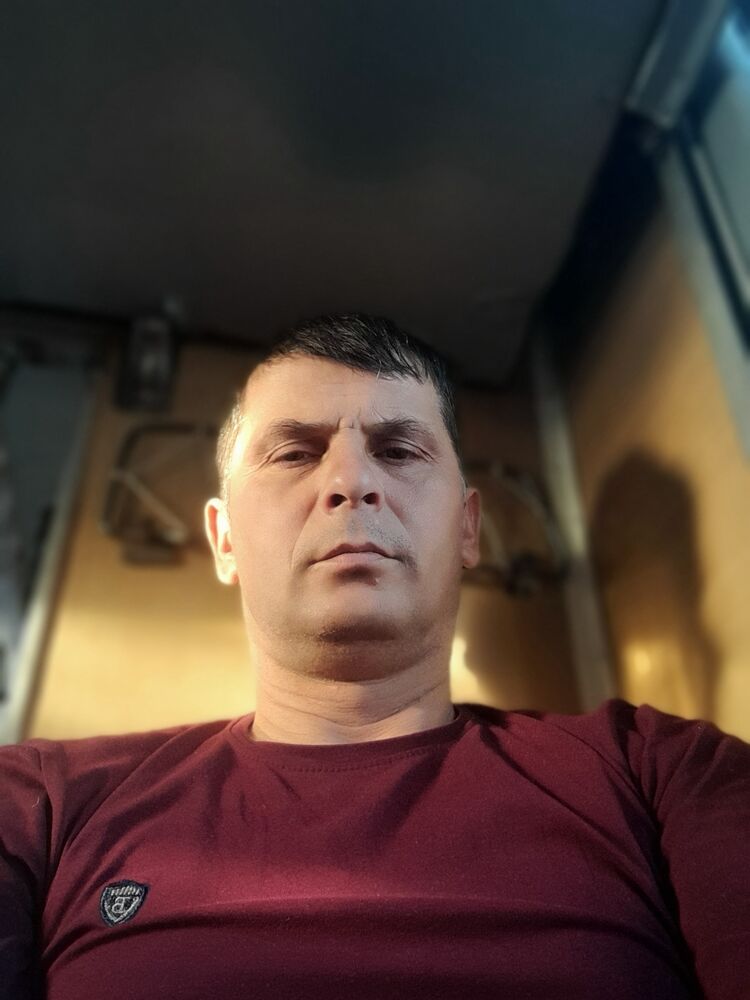  44249742  , 45 ,    