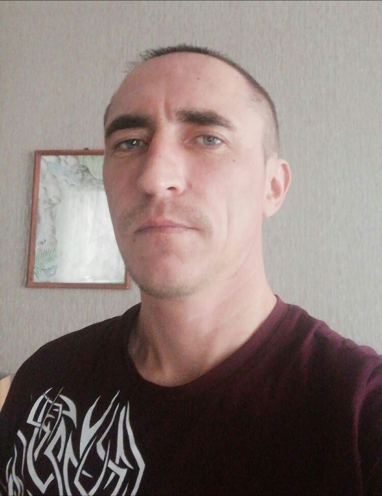  44827372  , 40 ,    