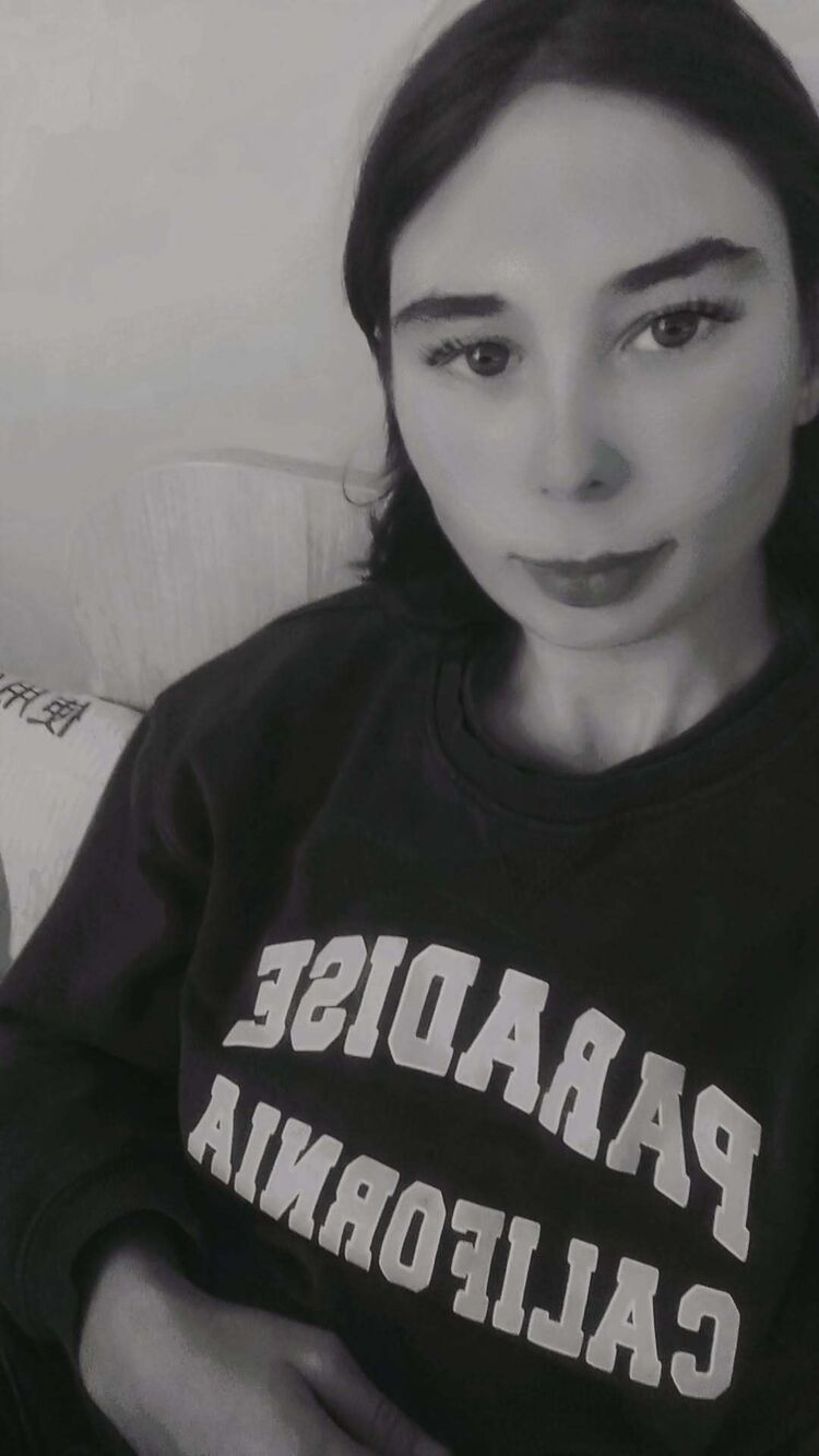  ,   Liuba, 24 ,   c 