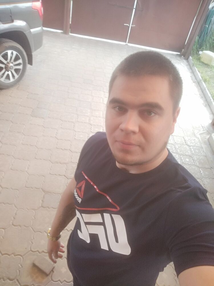  ,   Michael, 32 ,     , c 