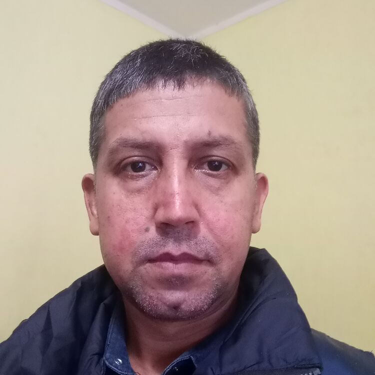  53707242  Utkirbek, 40 ,    