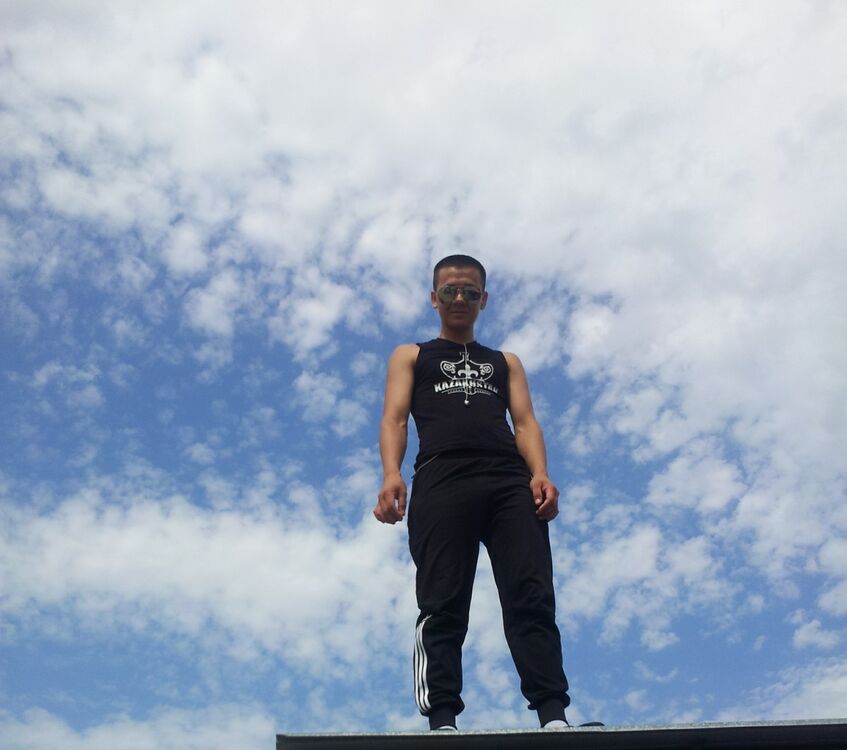  ,   Sardar, 34 ,   , 