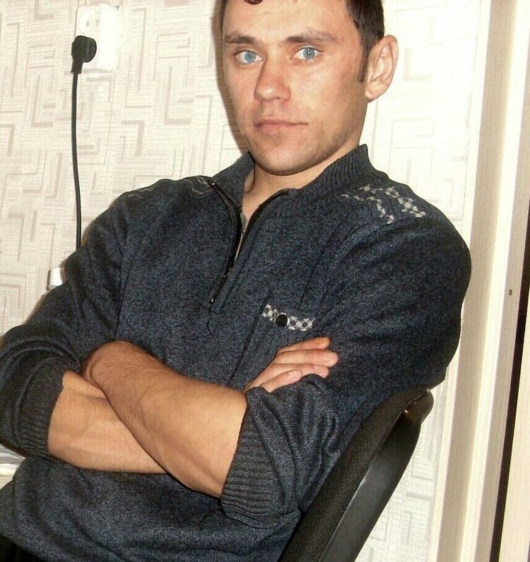  26329792  DojdeviK, 37 ,    