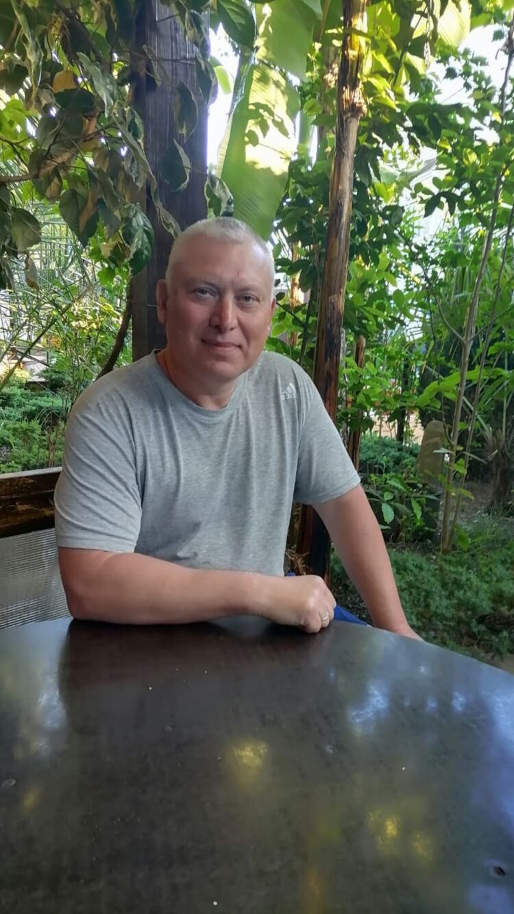  53864892  Pavel, 55 ,    