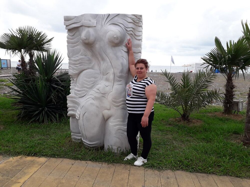  17879082  Suyzi, 42 ,    