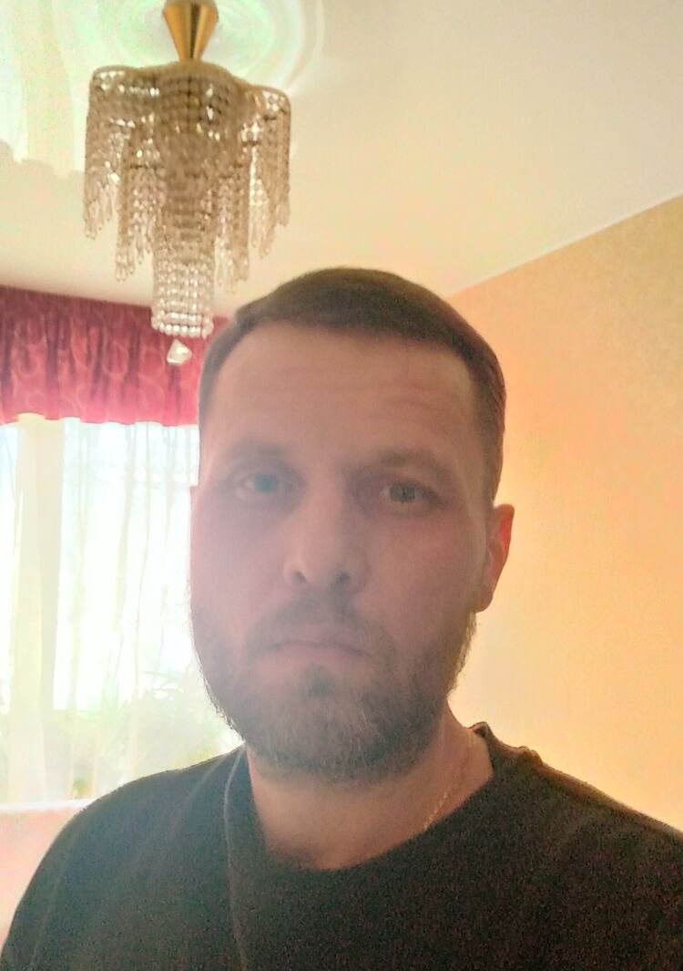  28347082  , 44 ,    