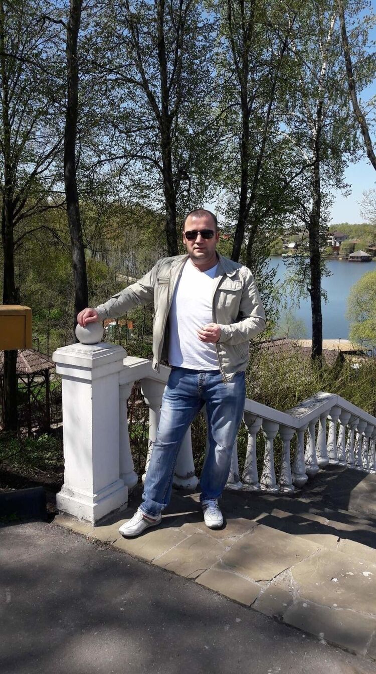  30124652  Ruslan, 43 ,    