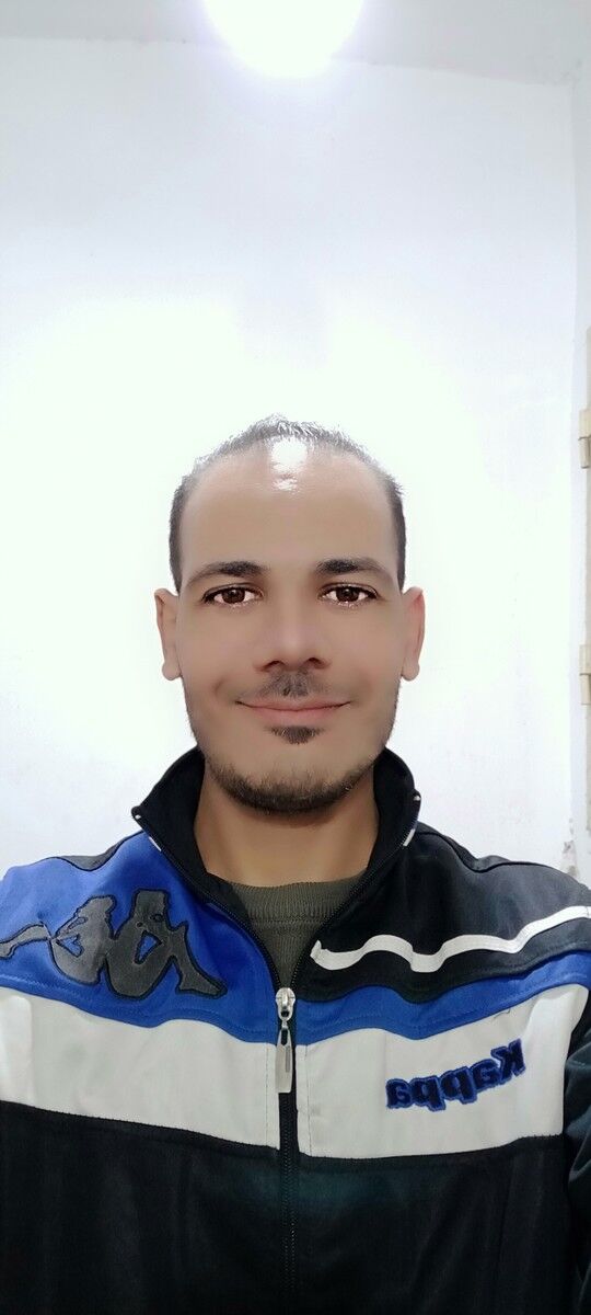  19223372  Hussein, 45 ,    