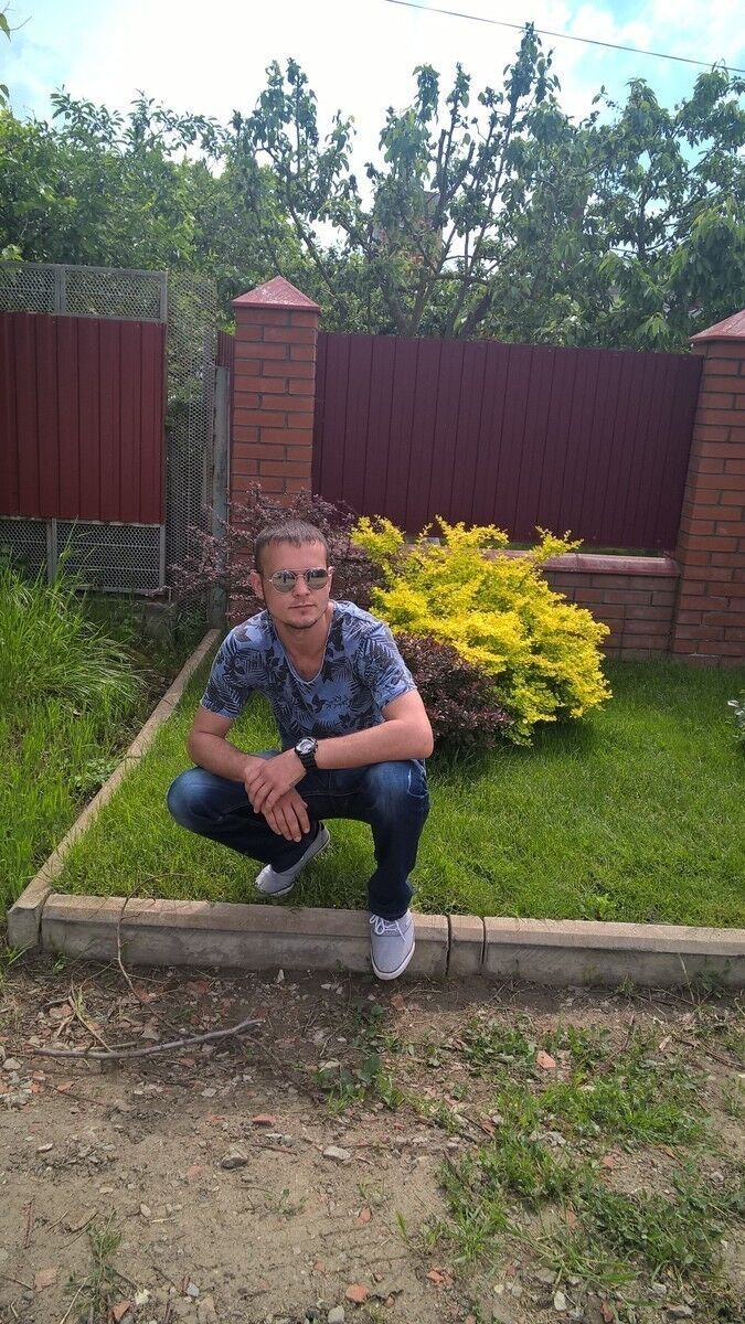  ,   Igor, 38 ,   