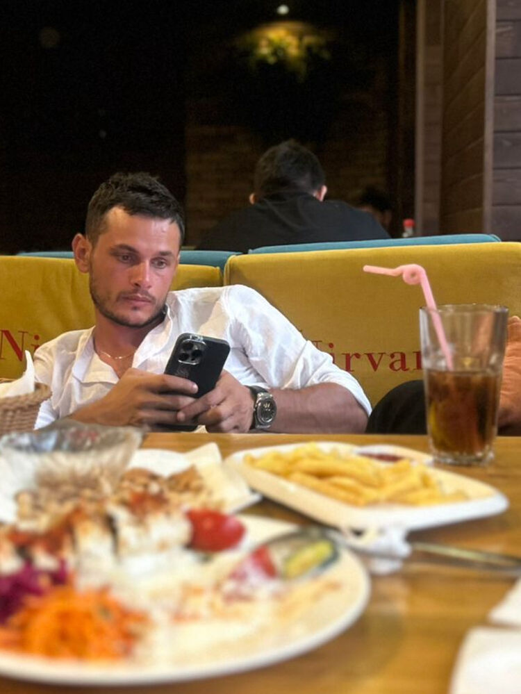  54528882  Tunar, 32 ,    