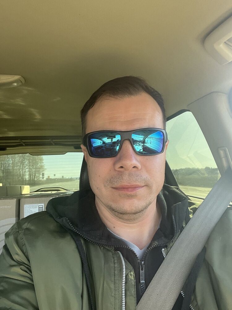  52585282  Arthur, 42 ,    