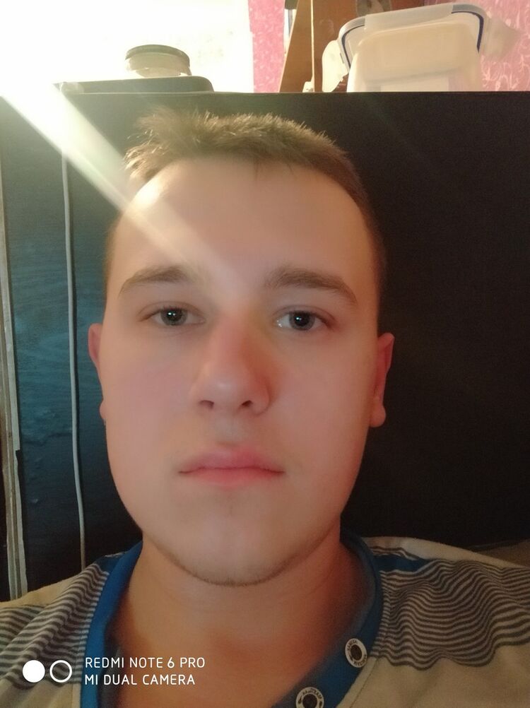  18399892  Alexandr, 25 ,    