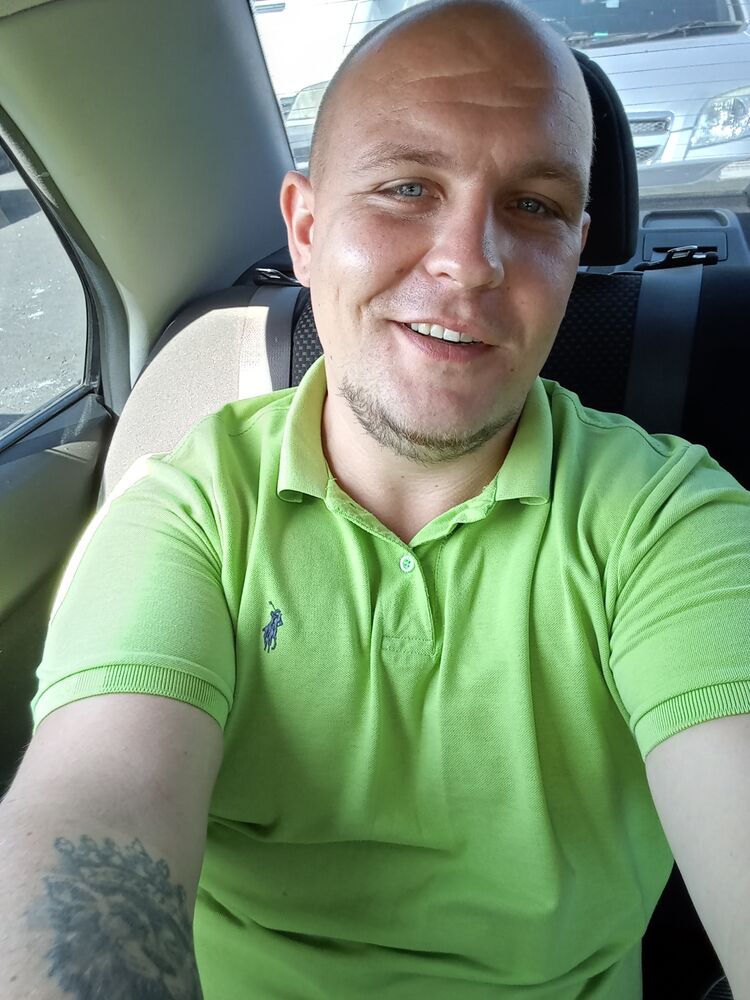  46271672  , 28 ,    