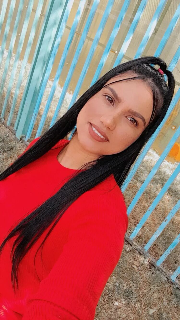  ,   Anita, 25 ,   ,   