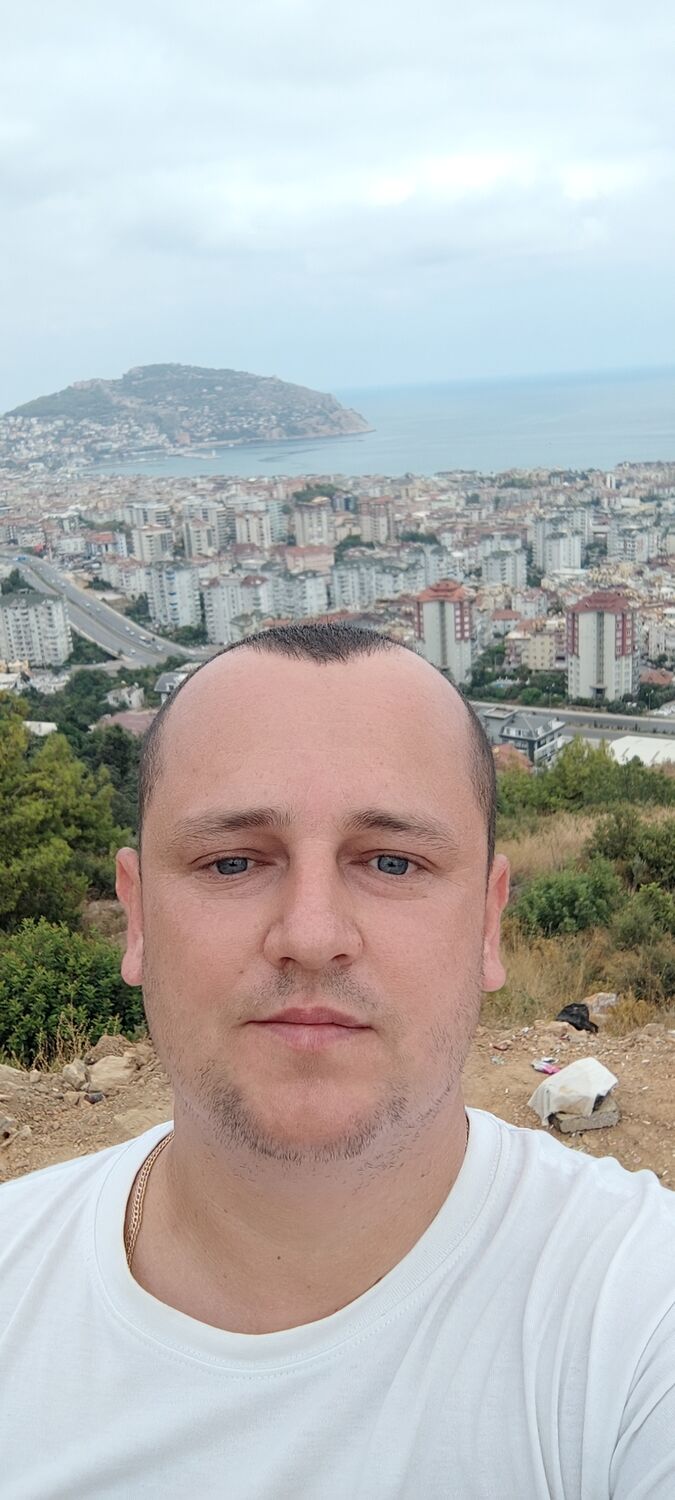 Chomutov,   Eduard, 40 ,   ,   