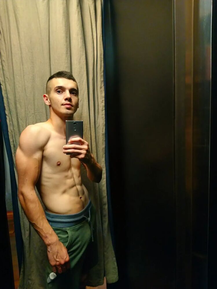  29809822  John, 34 ,    Novy