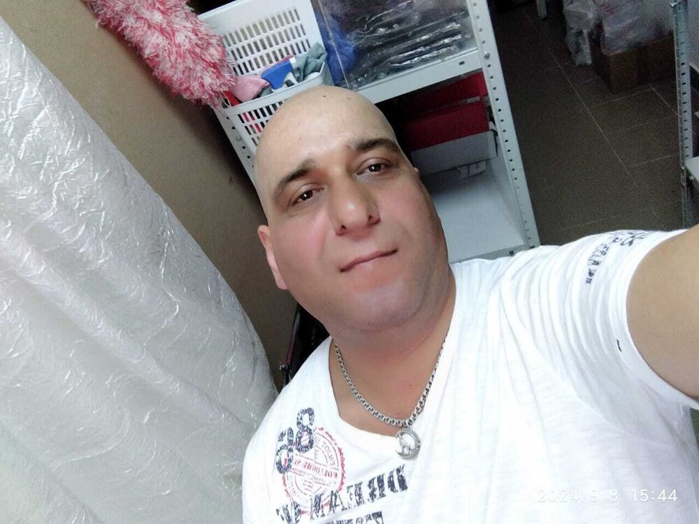  ,   Elnur, 42 ,   ,   , c 