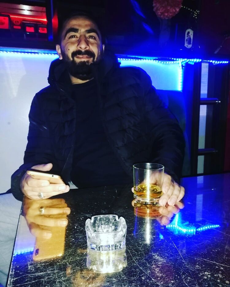  19780652  Tahir, 34 ,    Budva