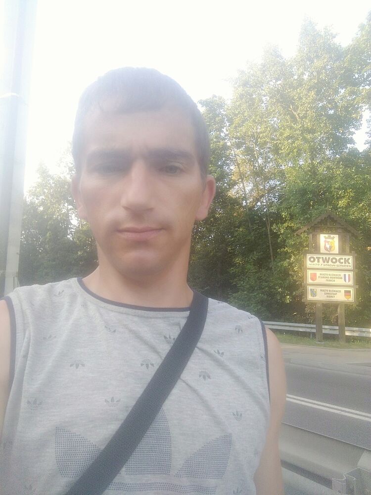  13022692  BOGDAN, 38 ,    Otwock