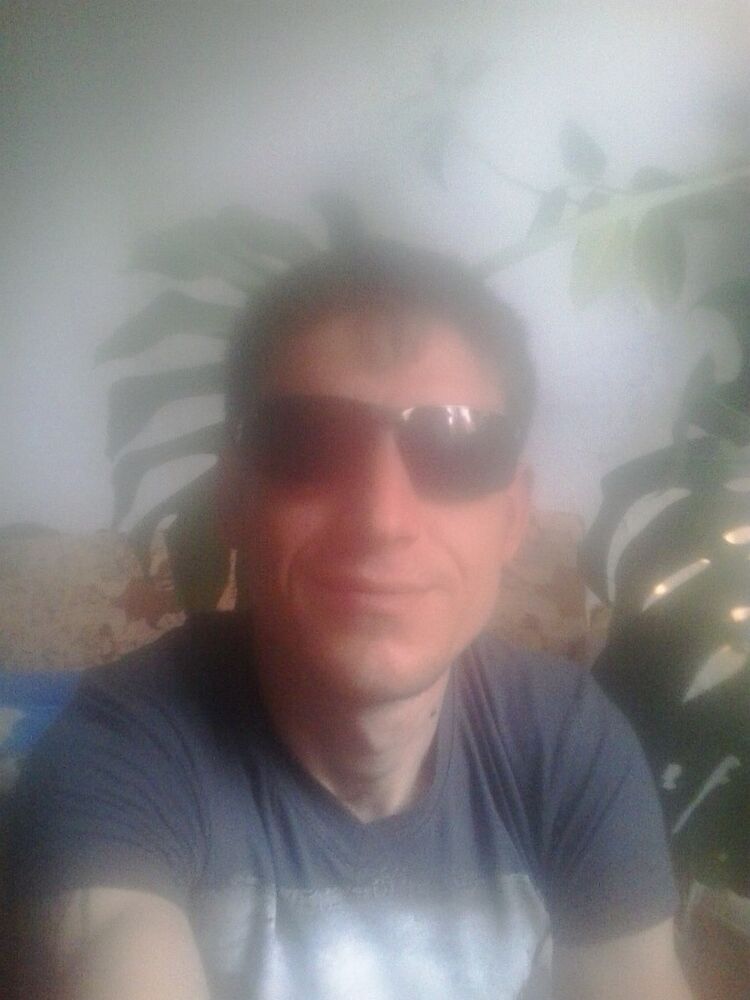  ,   Ruslan, 40 ,   ,   , c , 
