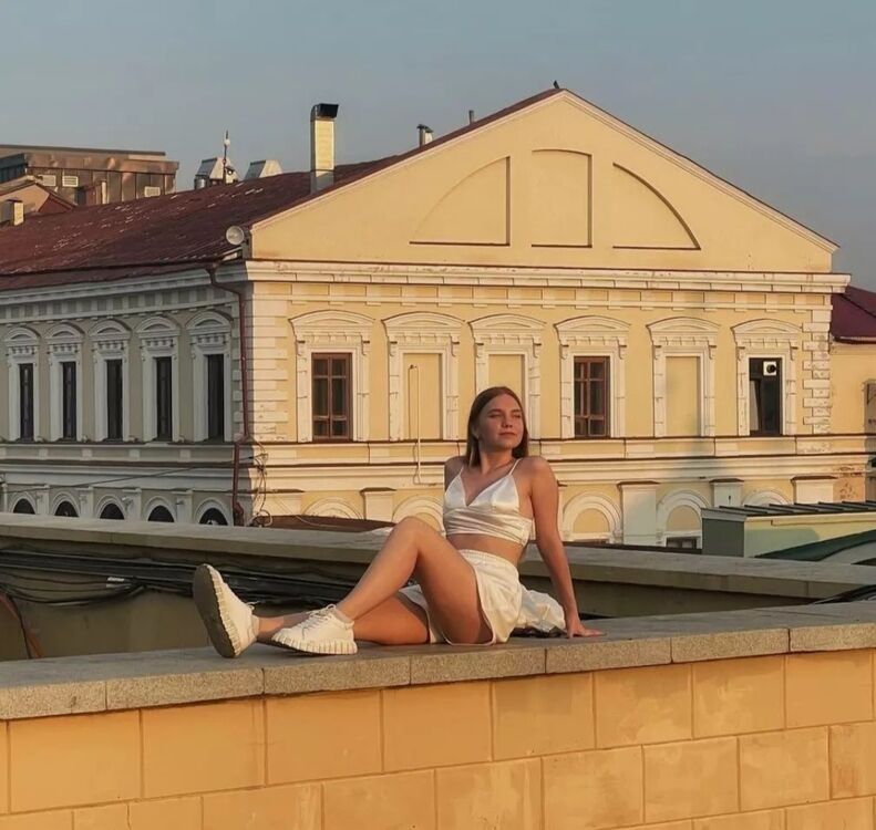  ,   Ralina, 26 ,   ,   
