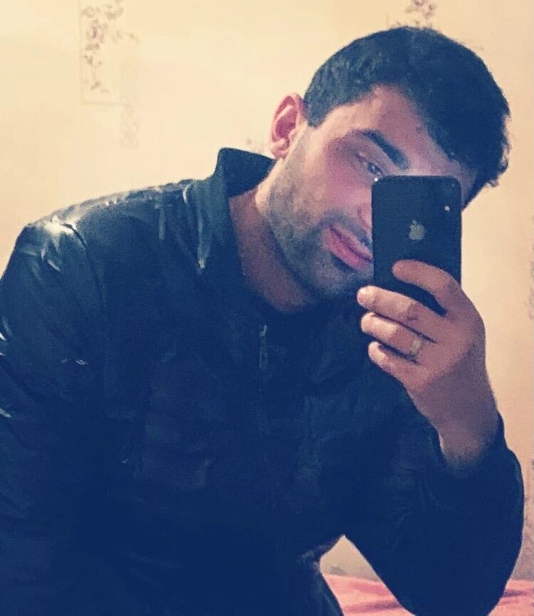  44562142  Bayram, 28 ,    --