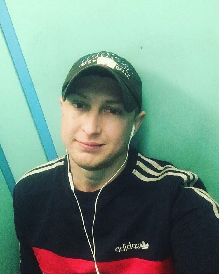 ���� 25661852 ������� ������, 37 ���, ���� ���������� � ��������