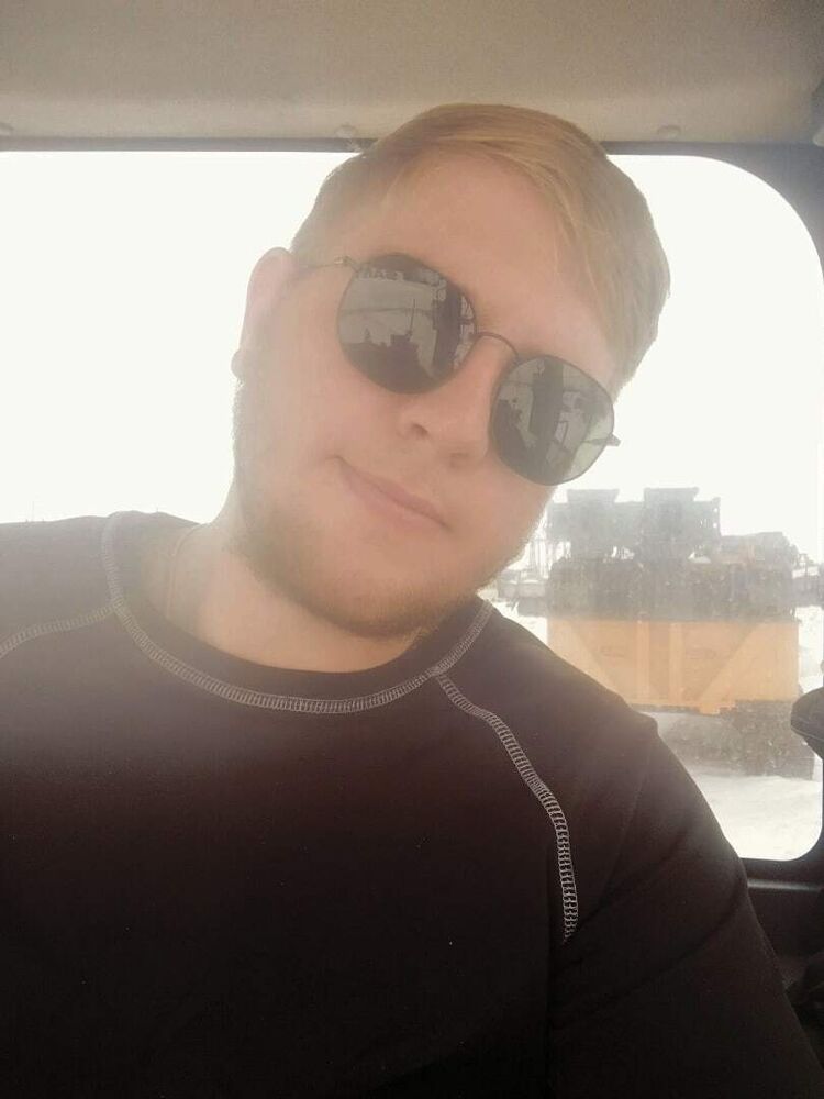  33896502  Vadim, 23 ,    