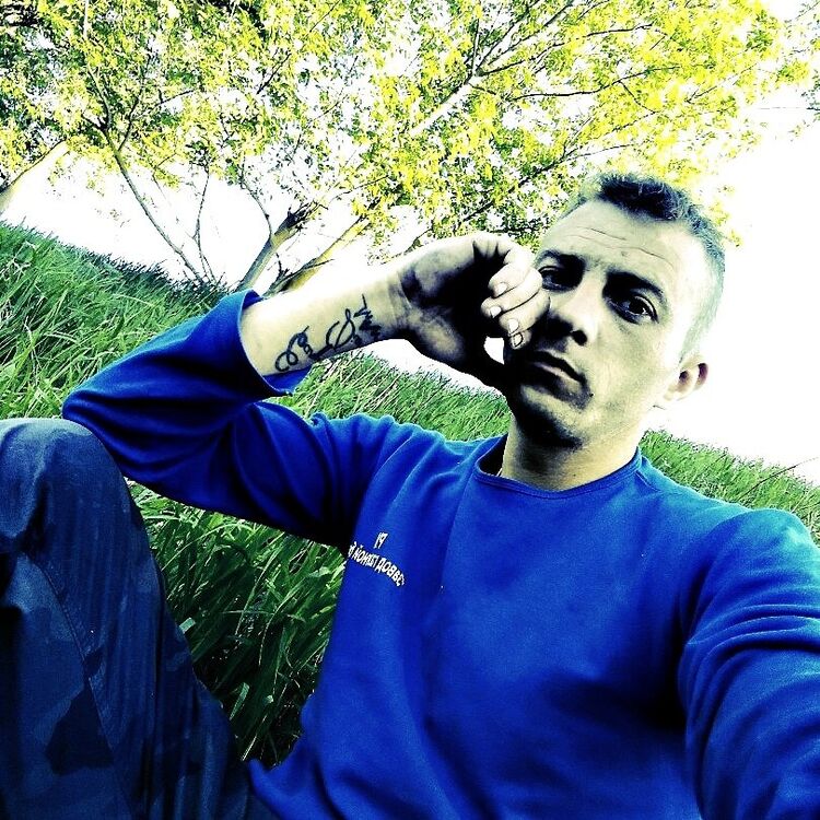  52649592  , 32 ,    