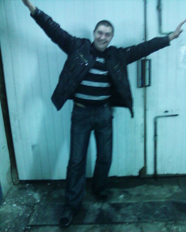  42156882  Ҹ, 37 ,    