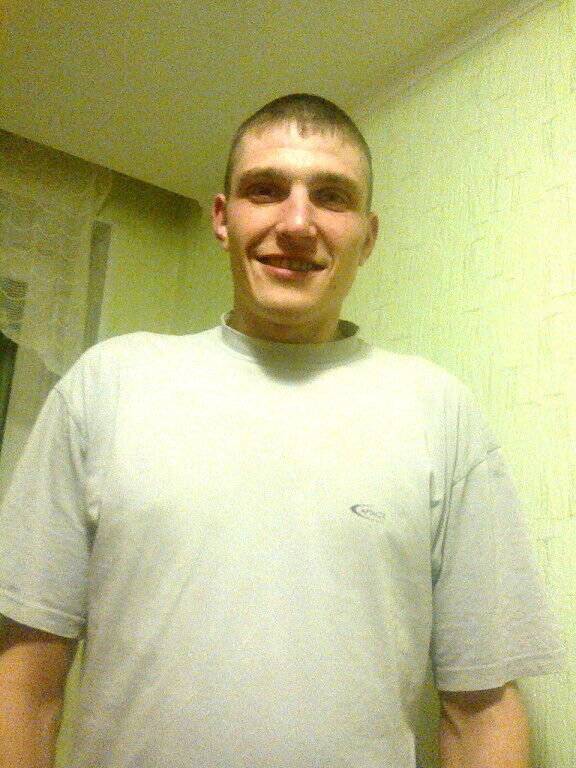  48459362  Ivan, 39 ,    