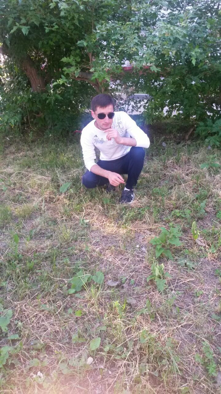  29257652  Mansur, 31 ,    