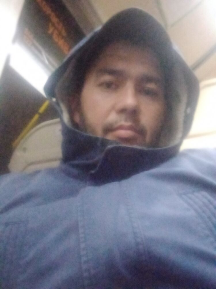  26814972  Ruslan, 35 ,    