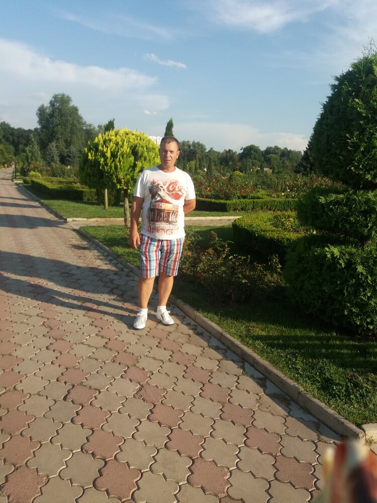  ,   Valeri, 57 ,     , c 