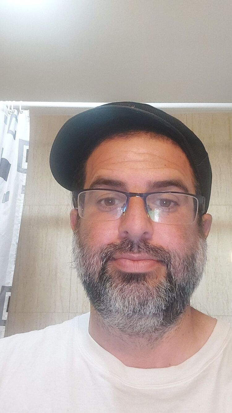  35851032  Itsick, 40 ,    Tel Aviv-Yafo