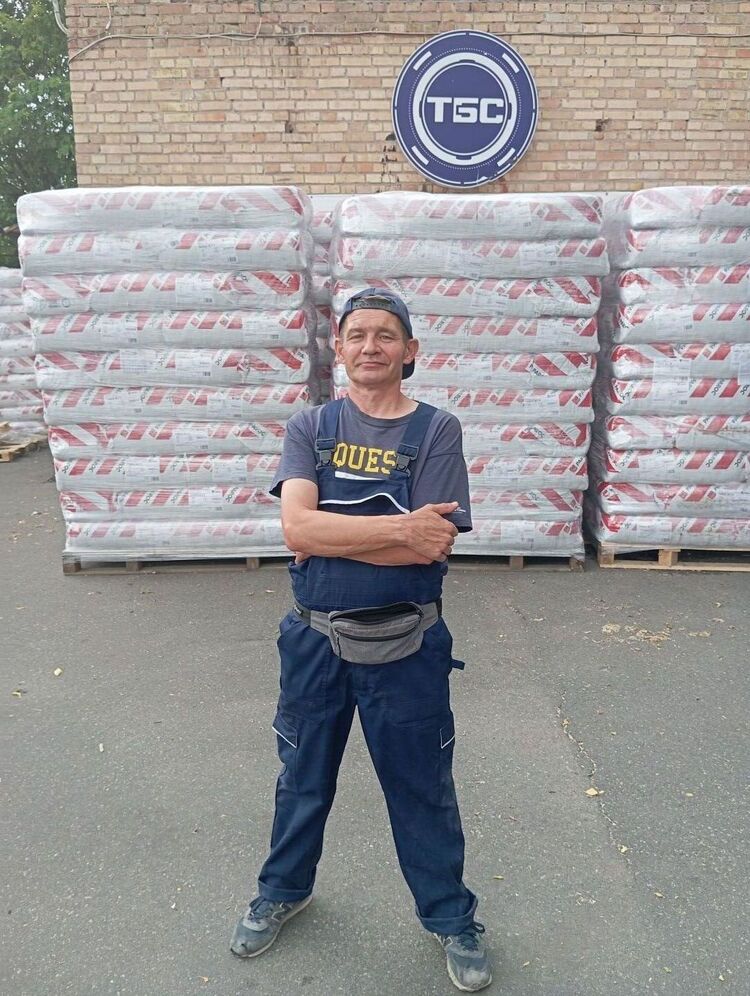  44096832  , 52 ,    