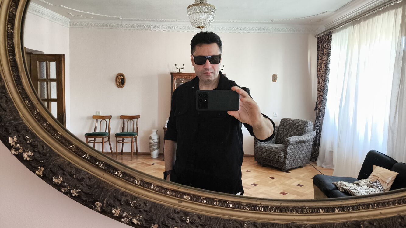  54679792  Serdar, 41 ,    