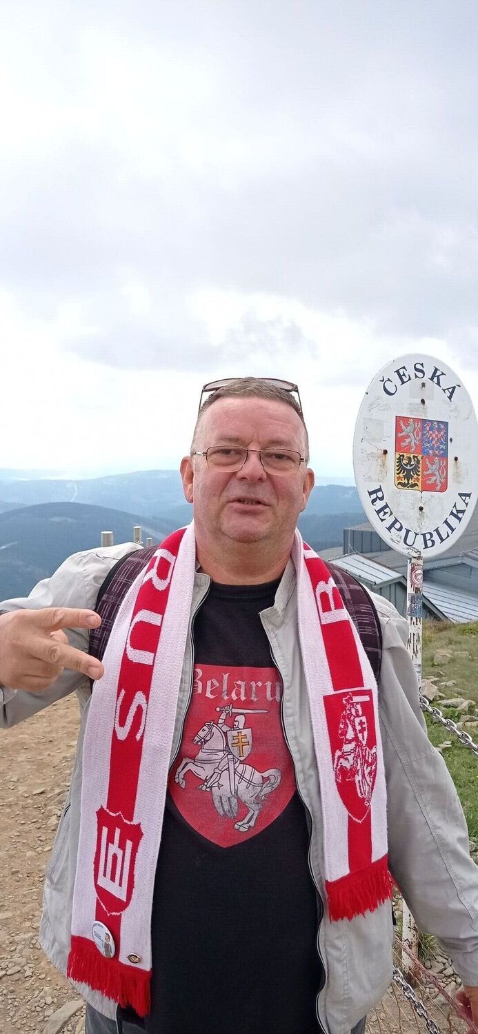  29181702  Andrzej, 47 ,    