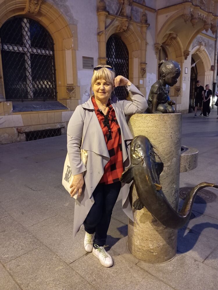  ,   Lana, 52 ,     , c , 