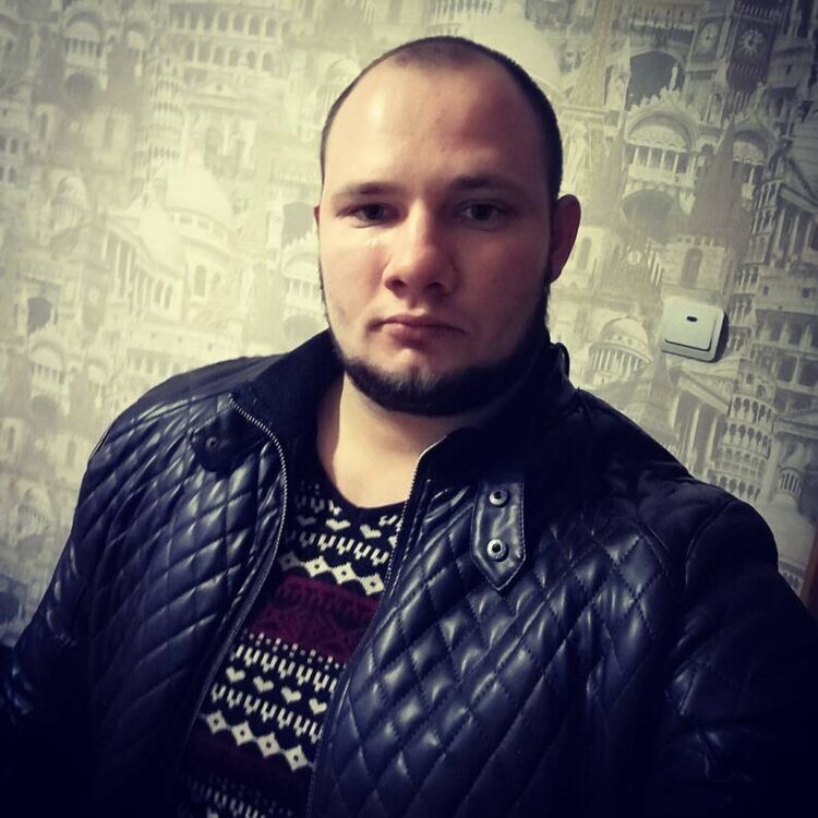  49777042  , 37 ,    
