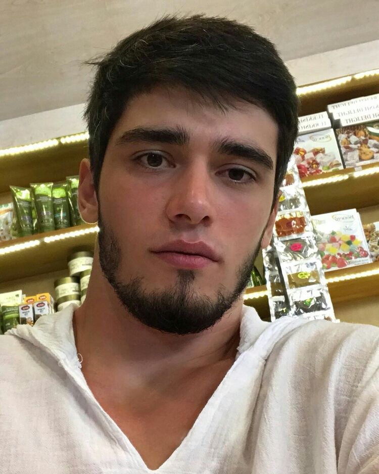  ,   Ruslan, 26 ,   ,   , c , 