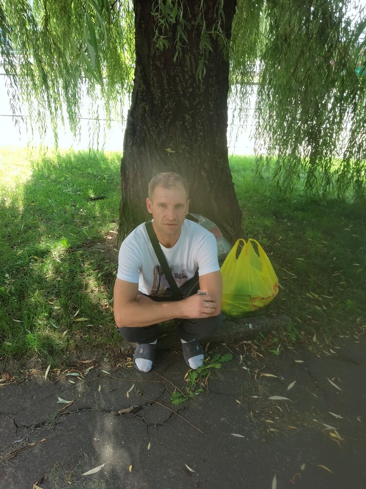  ,   Dmitry, 39 ,   ,   